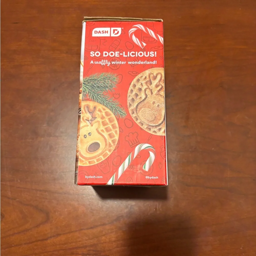 Dash Reindeer Mini 4 inch Waffle Maker New in Box